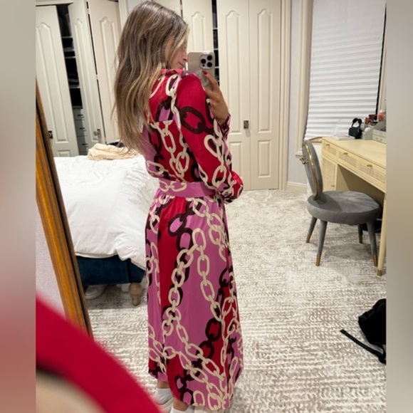 NWT BLOGGERS FAVE CHAIN PRINTED SATIN EFFECT SHIRT DRESS - Picture 5 of 6